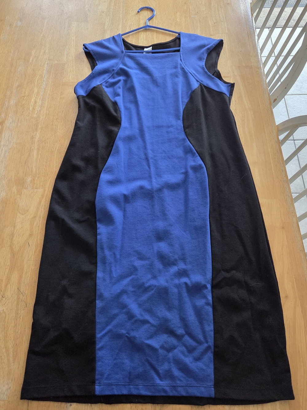 Avon Blue and Black Colorblock Midi Dress